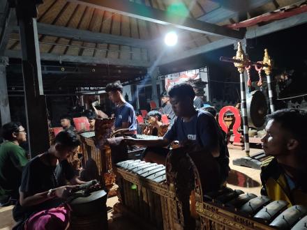 PELATIHAN SEKE GONG REMAJA